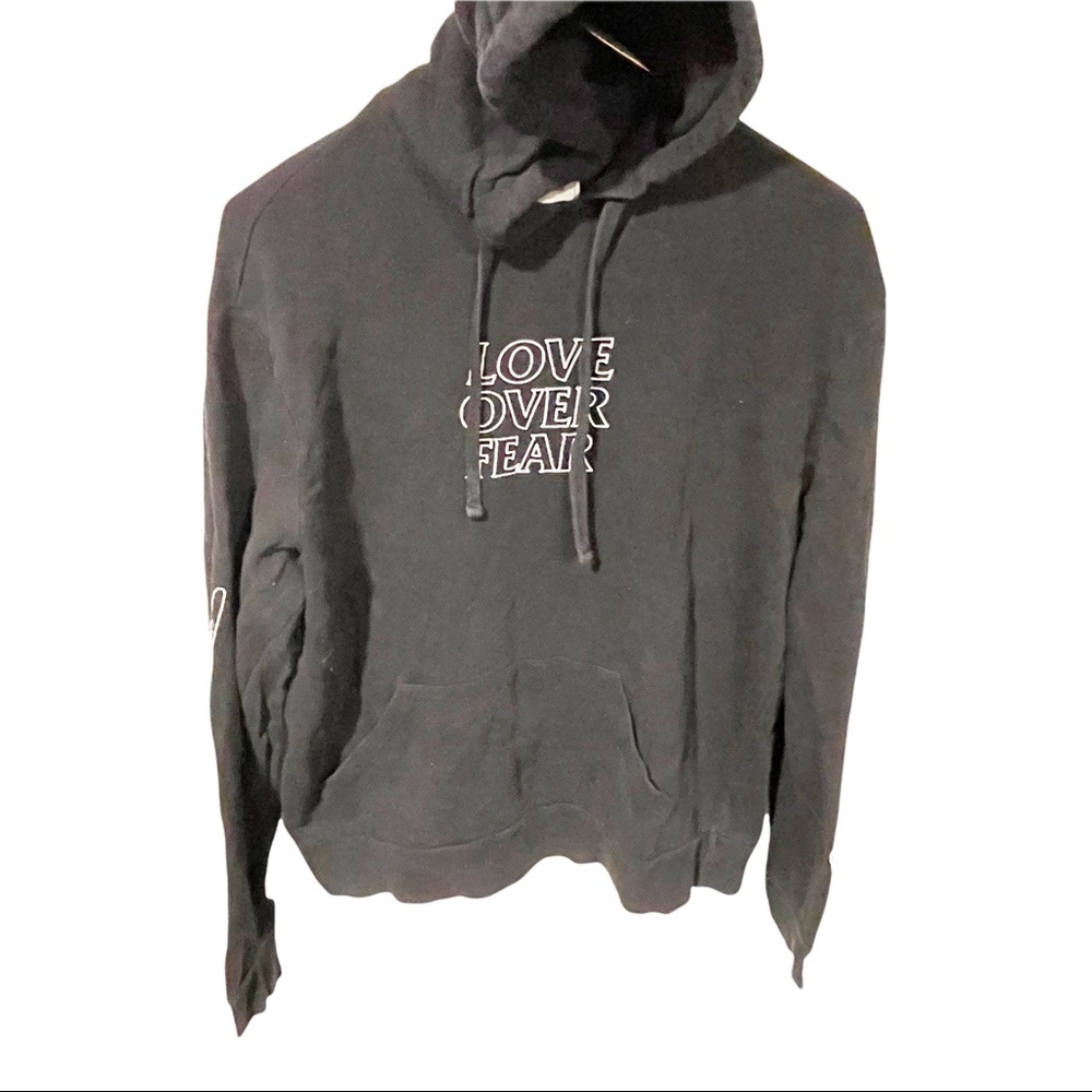 Seek Discomfort Large Love Over Fear Mens Black Hooded Graphic‎ Sweatshirt